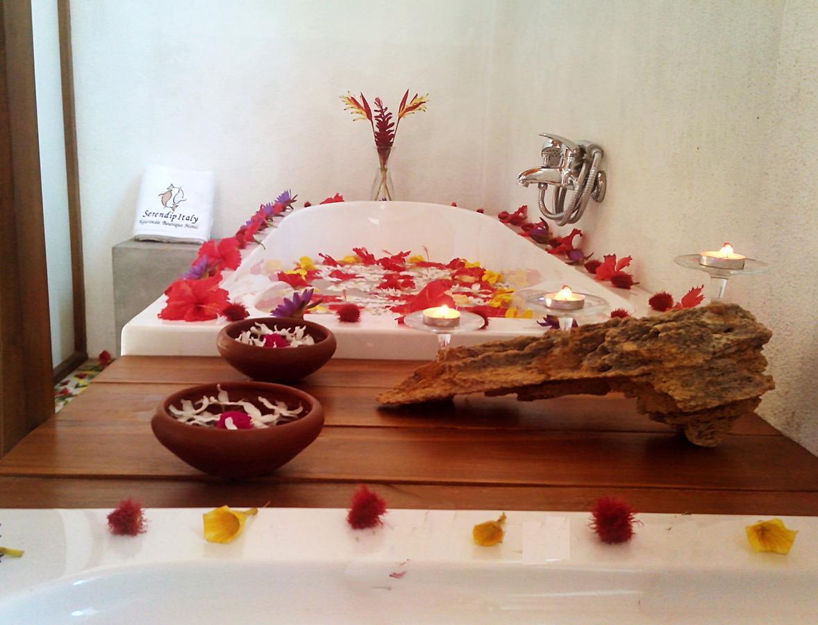Serendipitaly Ayurveda Boutique Hotel ฮิกคาดูวา ภายนอก รูปภาพ