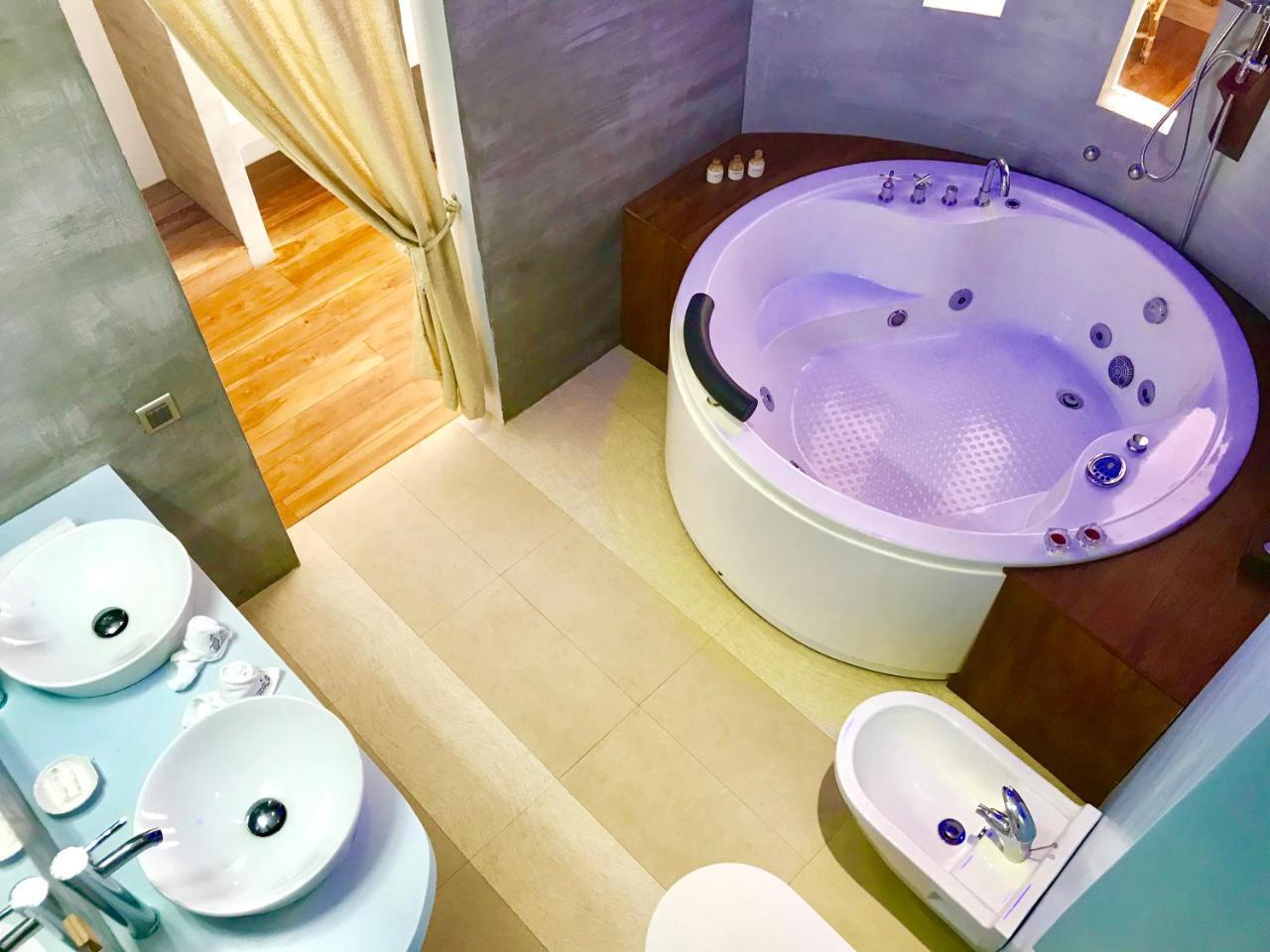 Serendipitaly Ayurveda Boutique Hotel ฮิกคาดูวา ภายนอก รูปภาพ