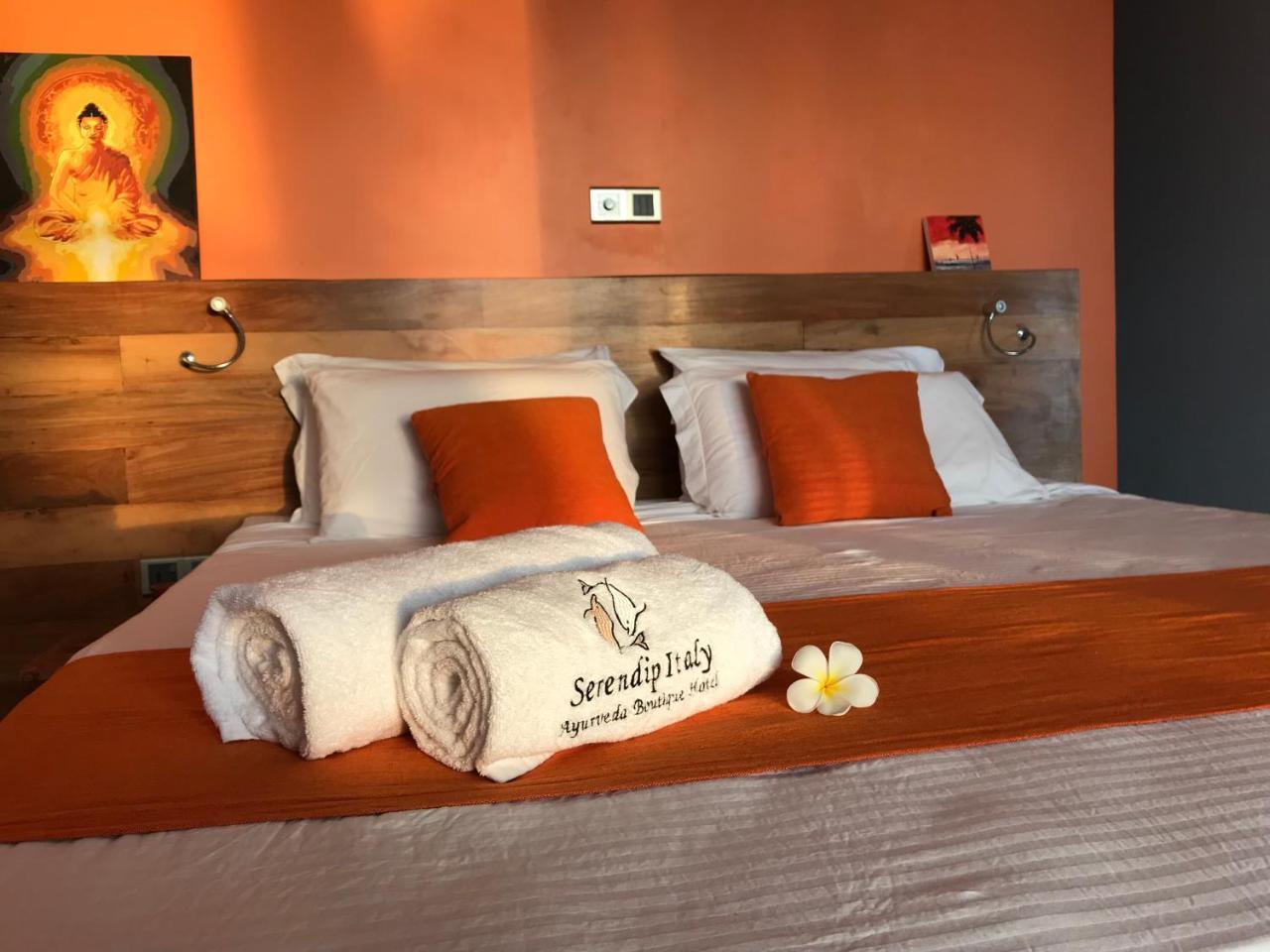 Serendipitaly Ayurveda Boutique Hotel ฮิกคาดูวา ภายนอก รูปภาพ