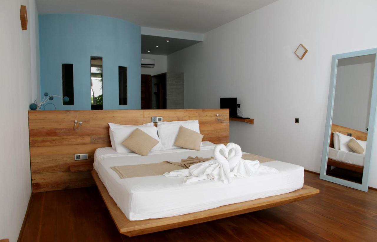 Serendipitaly Ayurveda Boutique Hotel ฮิกคาดูวา ภายนอก รูปภาพ